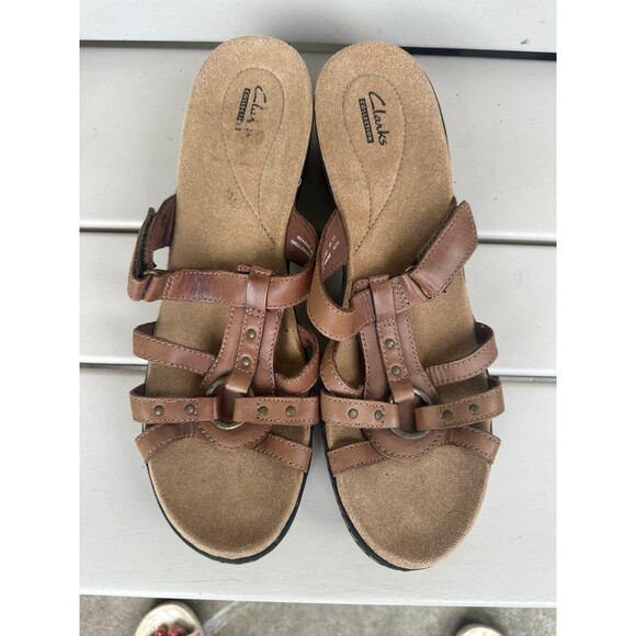 Clarks Collection Women's Hayla Theme Slip On Leather Sandals Slippers Shoes 12 - Picture 2 of 7